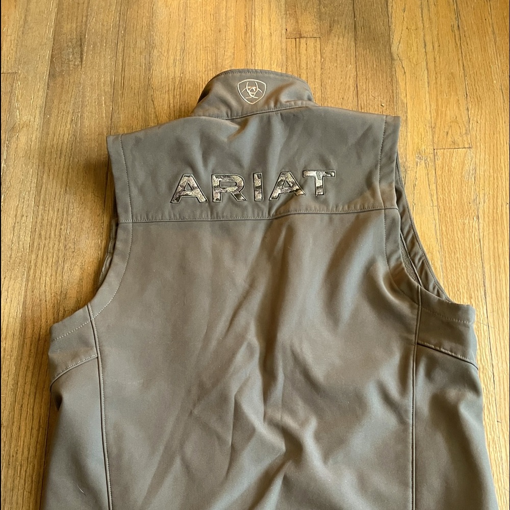 Ariat vest. Great condition!